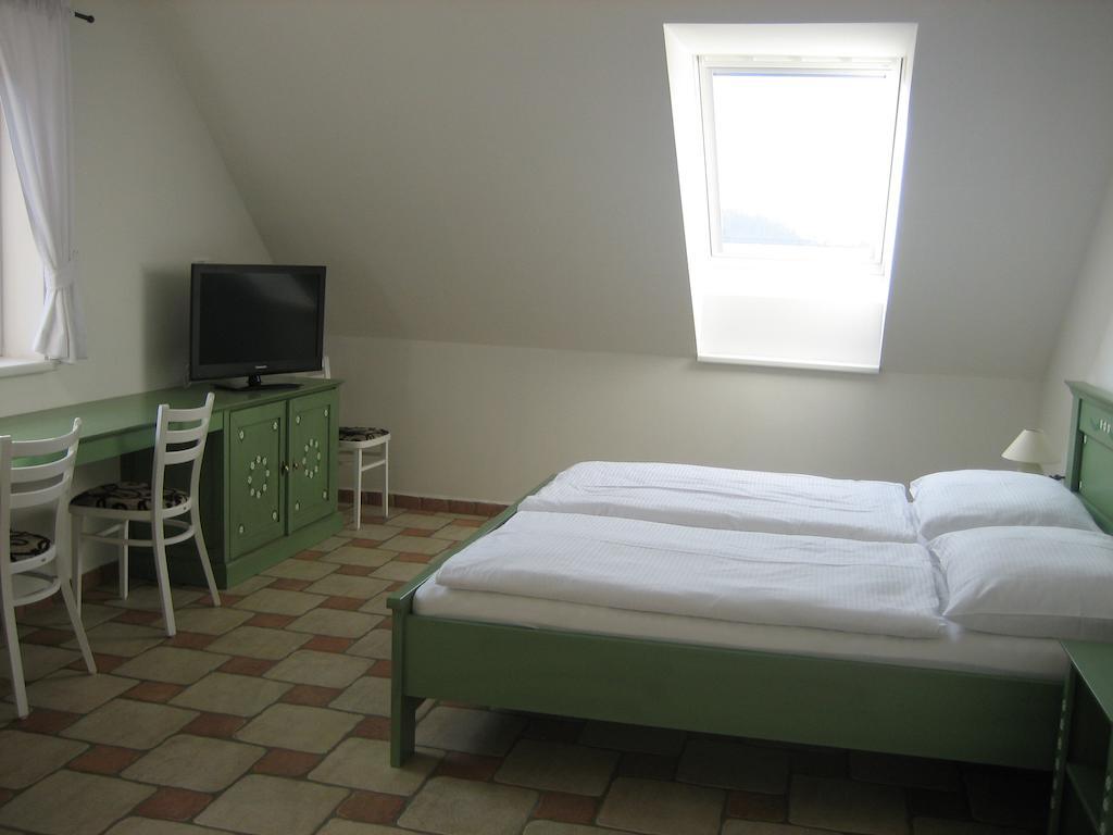 Penzion Malovany Osvetimany Oda fotoğraf